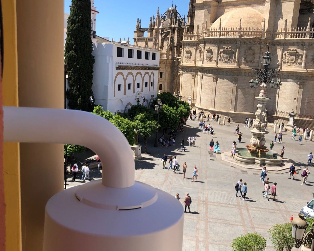 El barrio de Santa Cruz de Sevilla cuenta con un sistema de gestión de flujos turísticos