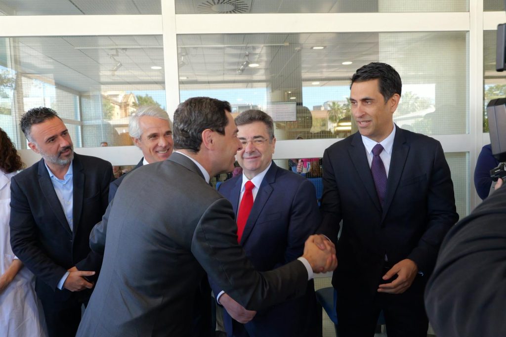 Los hospitales públicos de Andalucía ya disponen de conectividad inalámbrica segura y de última generación.