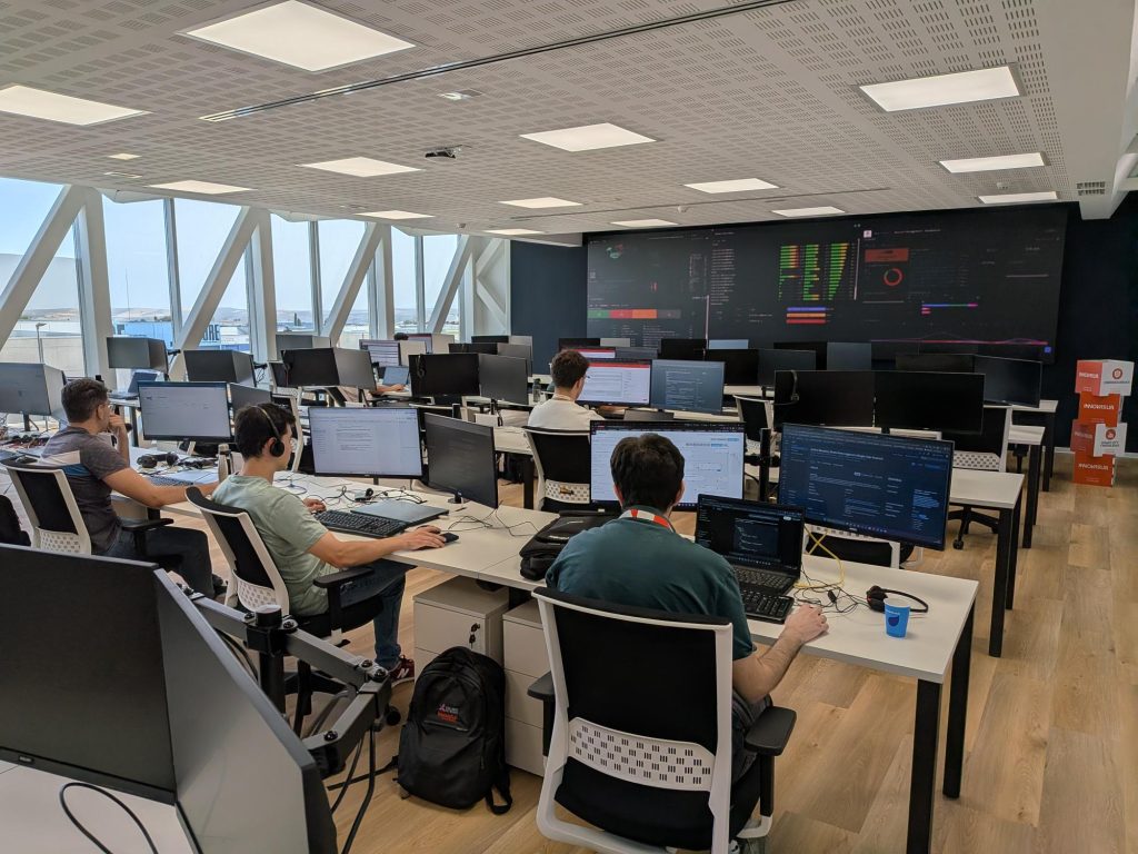 INNOVASUR amplía su liderazgo en la seguridad digital de territorios con nuevos contratos dentro y fuera de Andalucía.